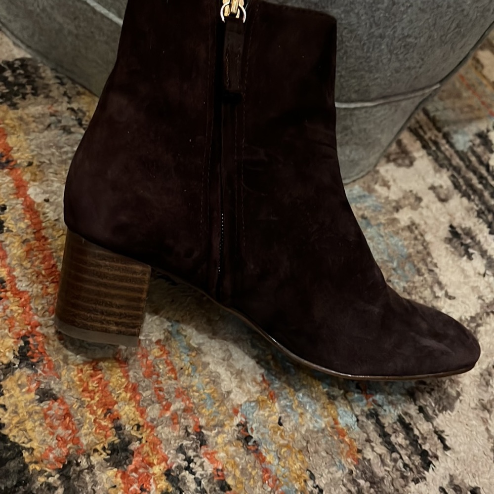 Suede booties - Picture 4 of 4